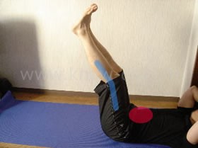 腹筋運動(レッグレイズ) ステップ1 写真