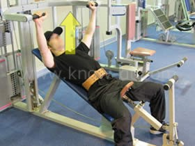 インクラインベンチプレス ステップ1 写真