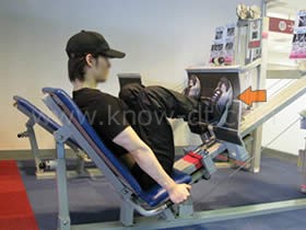 レッグプレス ステップ1 写真